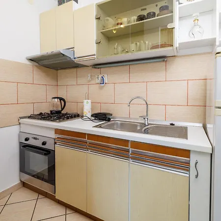 Jadrana Apartment *