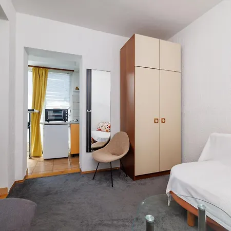 Apartment Jadrana